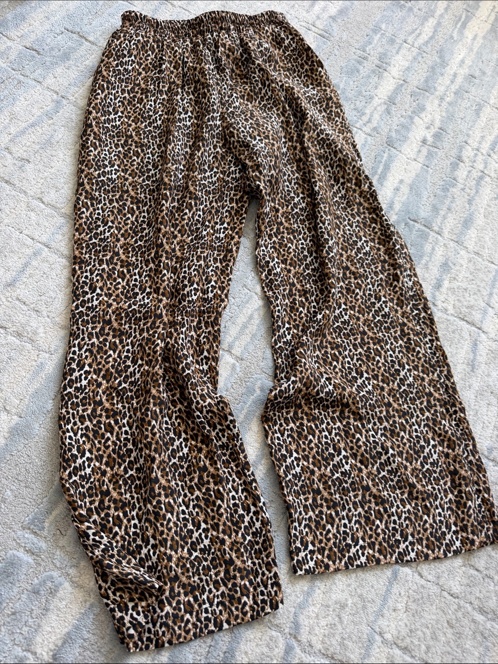 Gold Hawk 100% silk Leopard Satin Cami & Wide-Leg Set - Brown Black - Picture 5 of 8